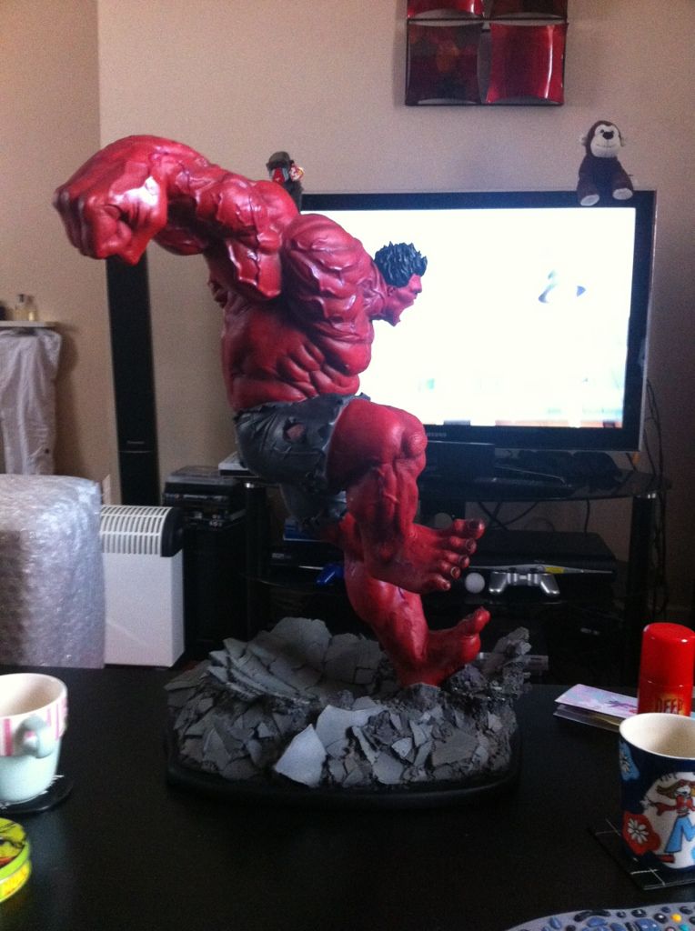 red hulk comiquette