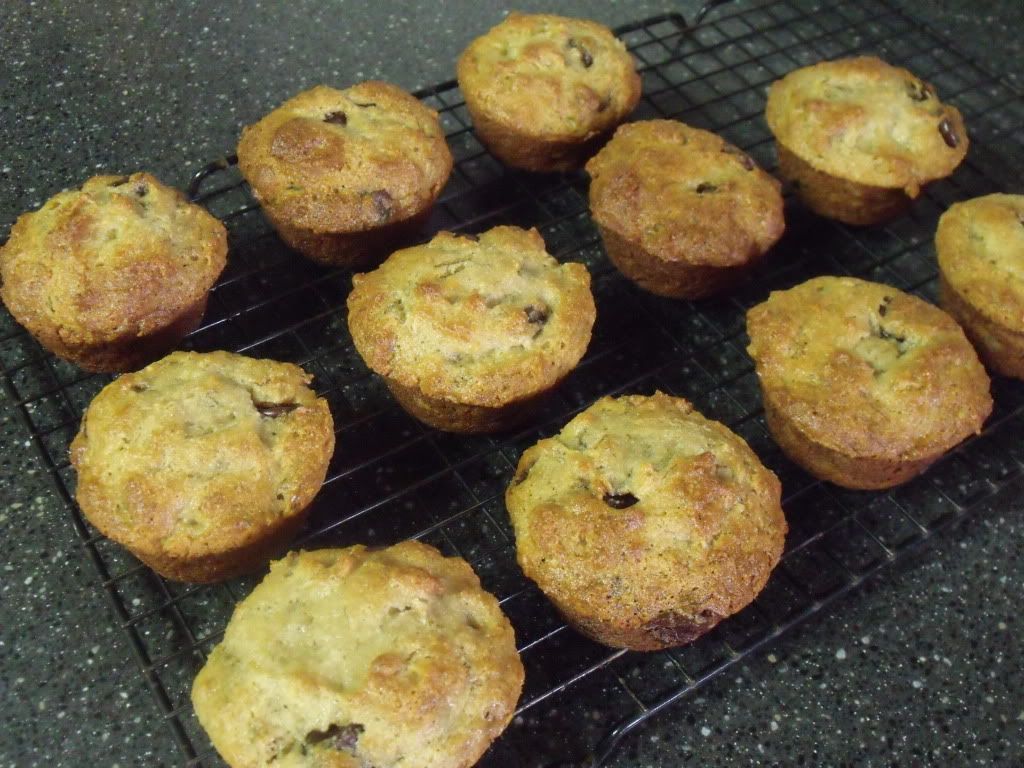 banana chocolate chip muffins