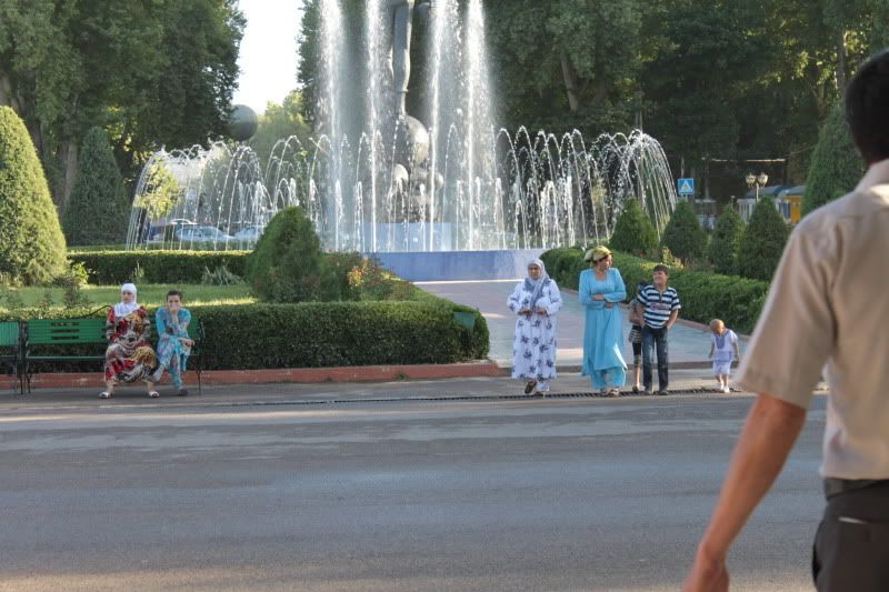 Таджикистан: девчата и мальчата Photobucket