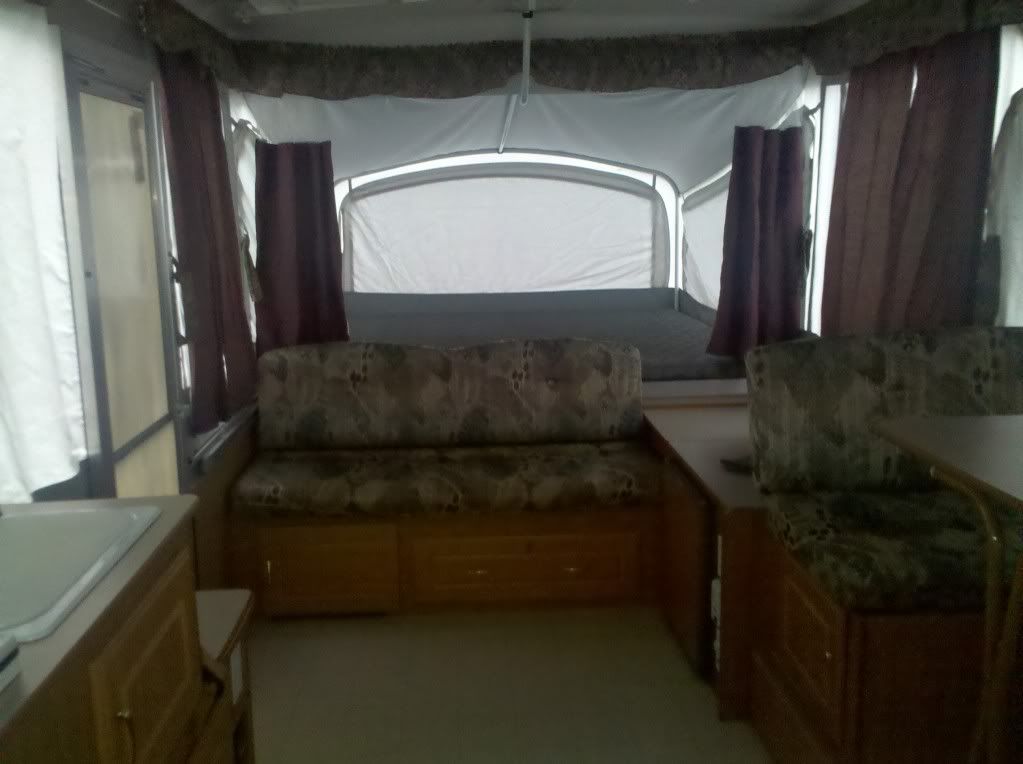 2004 fleetwood coleman bayside elite